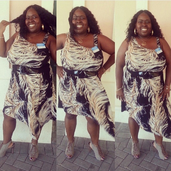 B. Smart Brown and Black belted sleeveless dress - Picture 4 of 4